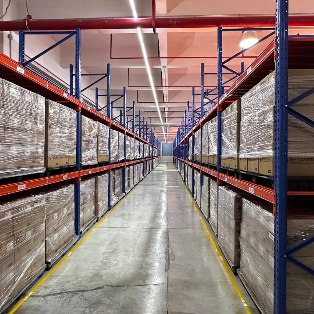 رفوف تخزين حديثة من الحاج للرفوف